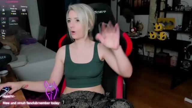 Image 4 of kimilee22 Stream on Chaturbate on 10 days ago