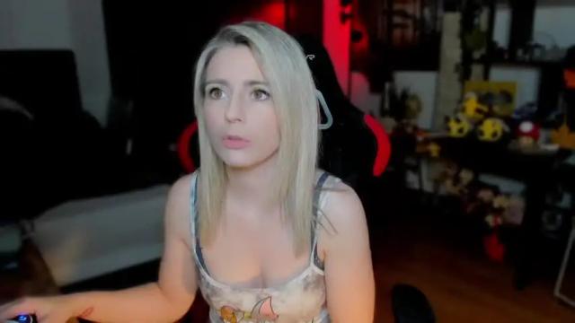 Image 4 of kimilee22 Stream on Chaturbate on 1 month ago