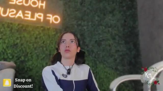 Image 11 of kimjoi_ Stream on Chaturbate on 13 months ago