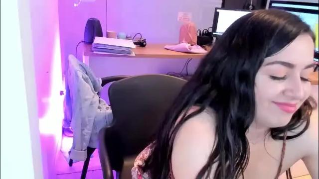 Image 12 of kimkalifa Stream on Chaturbate on 1 month ago