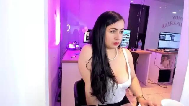 Image 7 of kimkalifa Stream on Chaturbate on 1 month ago