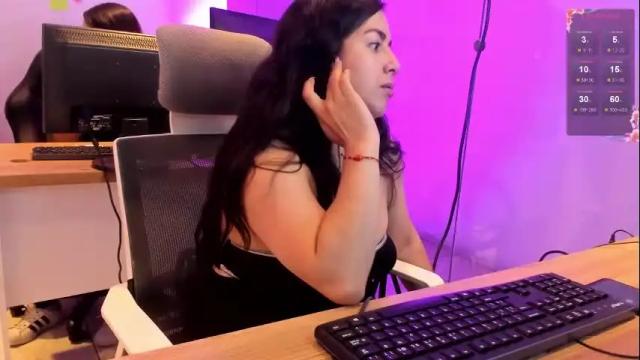 Image 3 of kimkalifa Stream on Chaturbate on 23 days ago
