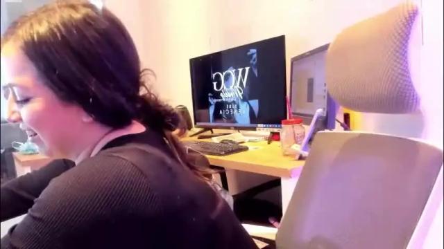 Image 7 of kimkalifa Stream on Chaturbate on 25 days ago