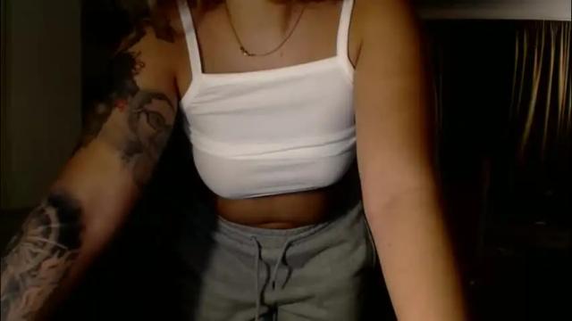 Image 2 of kimlee4 Stream on Chaturbate on 1 month ago