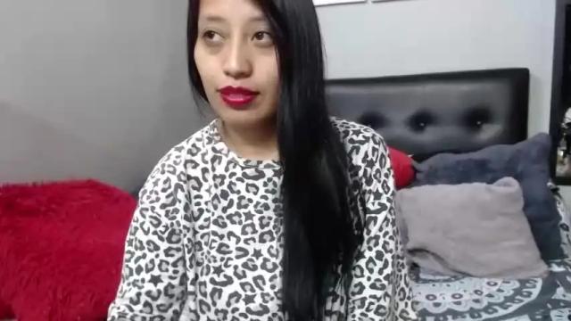 Image 8 of kimlips_ac Stream on Chaturbate on 14 months ago