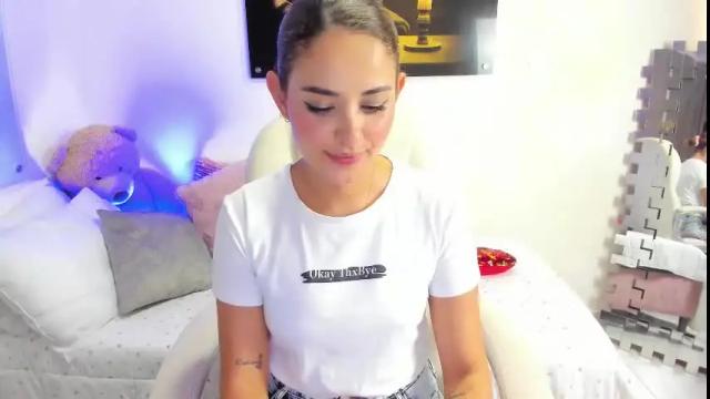Thumbnail 1, kimmberly_saenz_'s Stream at Chaturbate, 2 months ago