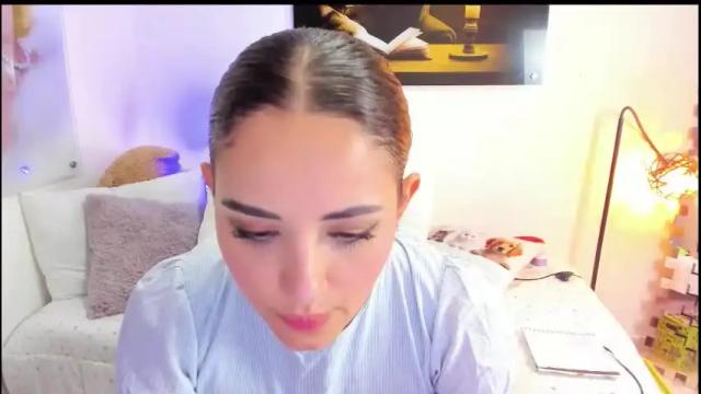 Image 2 of kimmberly_saenz_ Stream on Chaturbate on 2 months ago