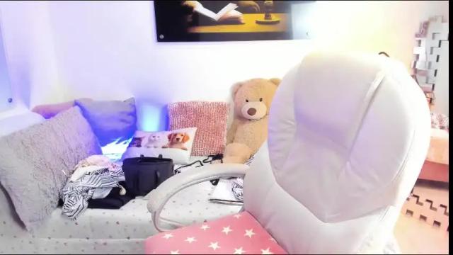 Image 10 of kimmberly_saenz_ Stream on Chaturbate on 1 month ago