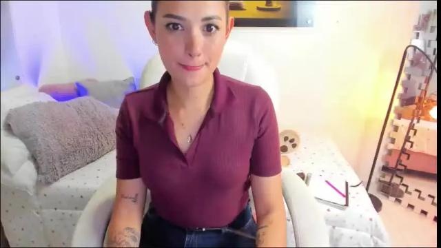 Image 6 of kimmberly_saenz_ Stream on Chaturbate on 1 month ago