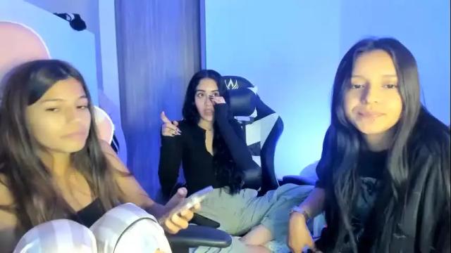 Image 8 of kimmi_foxy Stream on Chaturbate on 1 month ago