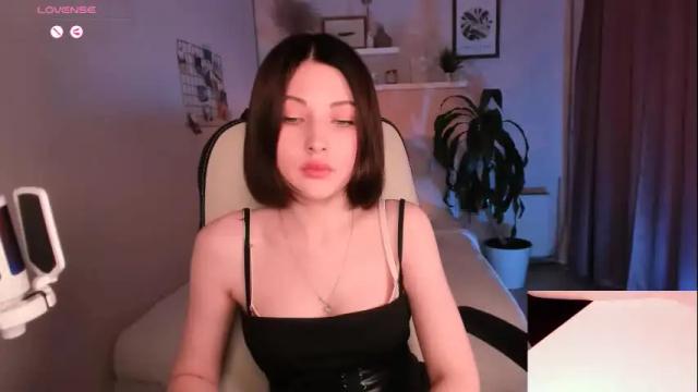 Image 2 of kimmie_shine Stream on Chaturbate on 15 days ago
