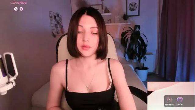 Image 6 of kimmie_shine Stream on Chaturbate on 15 days ago