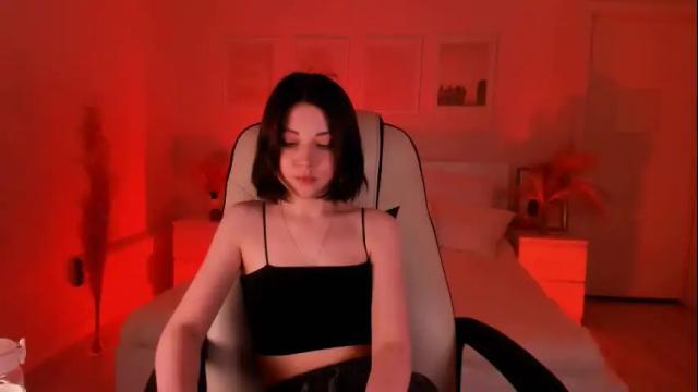 Image 6 of kimmie_shine Stream on Chaturbate on 11 days ago