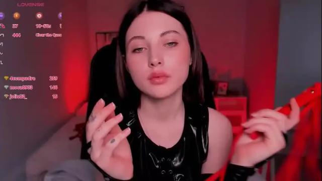 Image 3 of kimmie_shine Stream on Chaturbate on 2 days ago