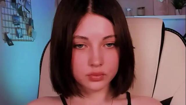 Image 10 of kimmie_shine Stream on Chaturbate on 1 month ago