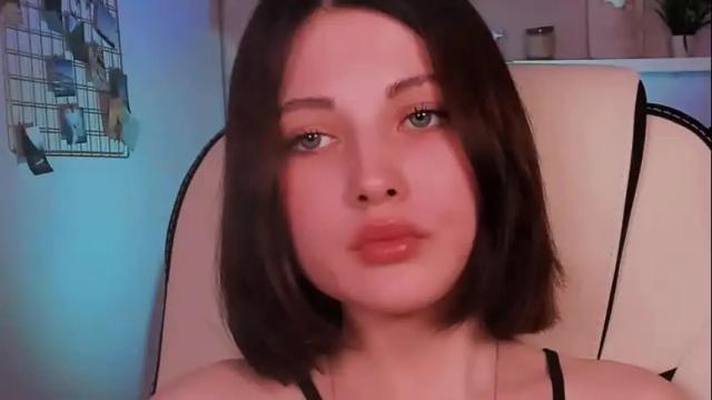 Image 11 of kimmie_shine Stream on Chaturbate on 1 month ago