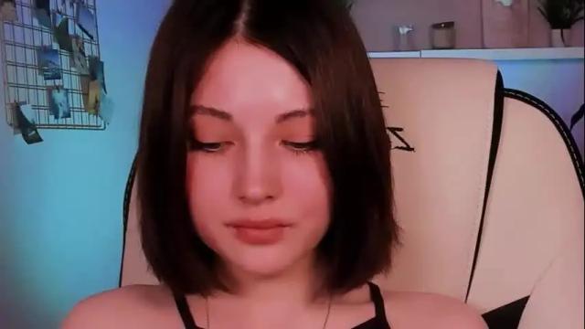 Image 7 of kimmie_shine Stream on Chaturbate on 1 month ago