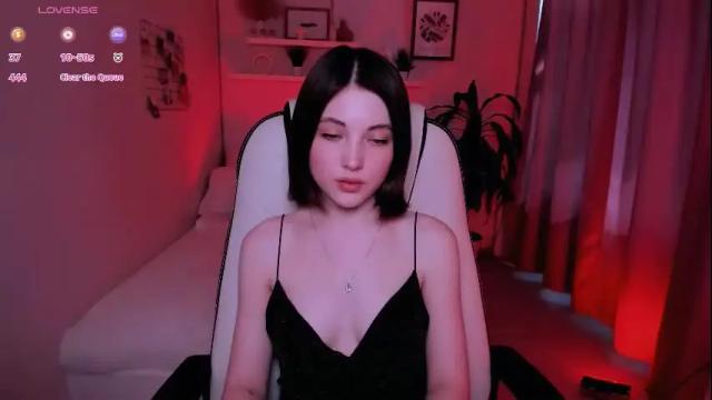 Image 2 of kimmie_shine Stream on Chaturbate on 1 month ago
