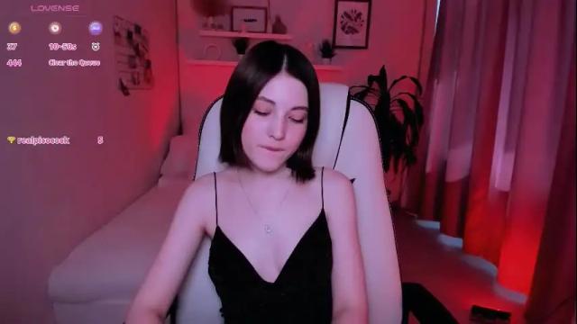 Image 7 of kimmie_shine Stream on Chaturbate on 1 month ago