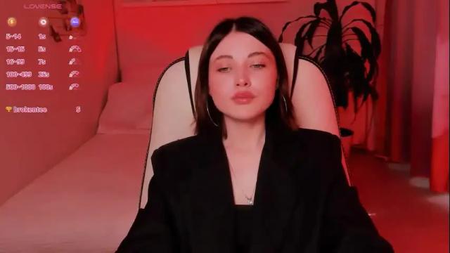 Image 10 of kimmie_shine Stream on Chaturbate on 27 days ago