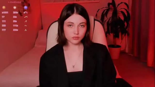 Image 7 of kimmie_shine Stream on Chaturbate on 27 days ago