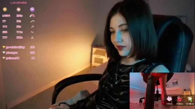 Image 12 of kimmie_shine Stream on Chaturbate on 23 days ago