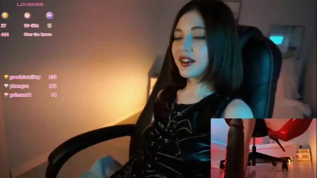 Image 8 of kimmie_shine Stream on Chaturbate on 23 days ago