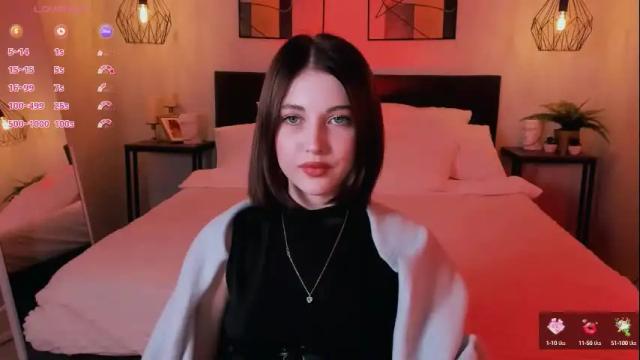 Image 11 of kimmie_shine Stream on Chaturbate on 22 days ago