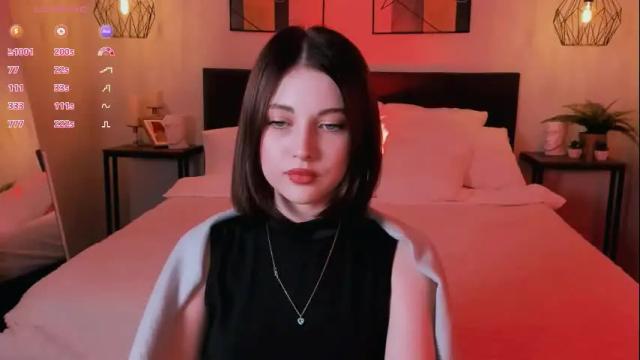 Image 12 of kimmie_shine Stream on Chaturbate on 22 days ago