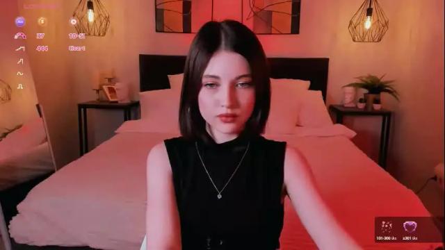 Image 4 of kimmie_shine Stream on Chaturbate on 22 days ago