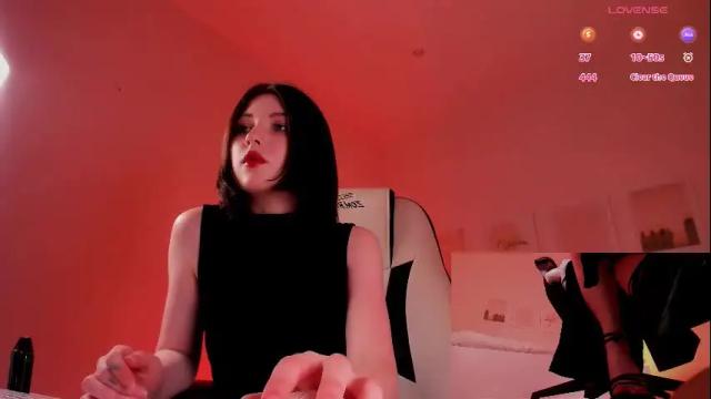 Image 7 of kimmie_shine Stream on Chaturbate on 21 days ago