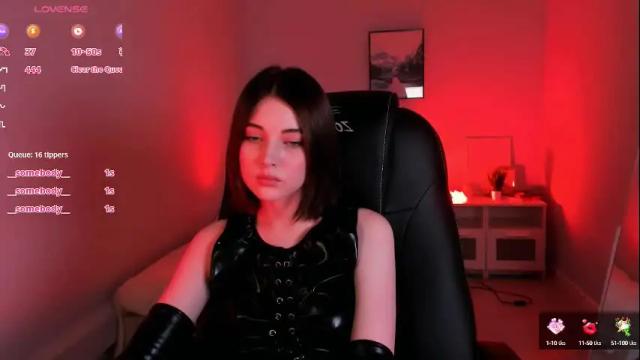 Image 4 of kimmie_shine Stream on Chaturbate on 7 days ago