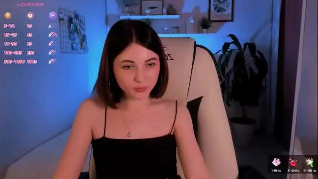 Image 10 of kimmie_shine Stream on Chaturbate on 1 day ago