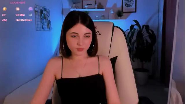 Image 8 of kimmie_shine Stream on Chaturbate on 1 day ago
