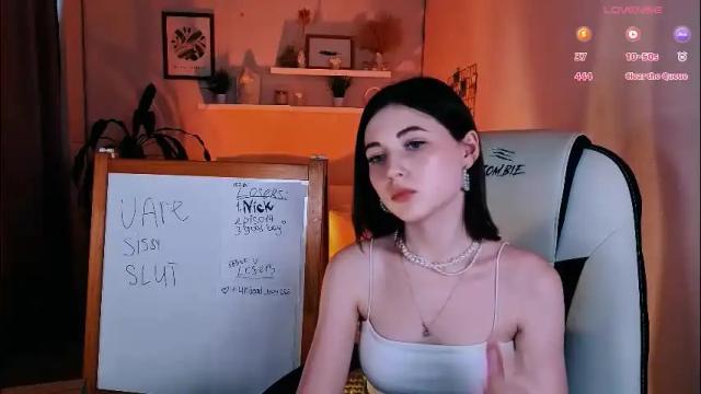 Image 10 of kimmie_shine Stream on Chaturbate on 2 months ago