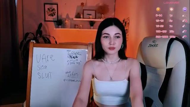 Image 8 of kimmie_shine Stream on Chaturbate on 2 months ago