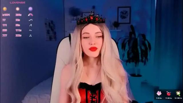 Image 3 of kimmie_shine Stream on Chaturbate on 2 months ago