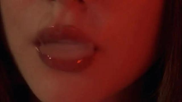 Image 2 of kimmie_shine Stream on Chaturbate on 1 month ago