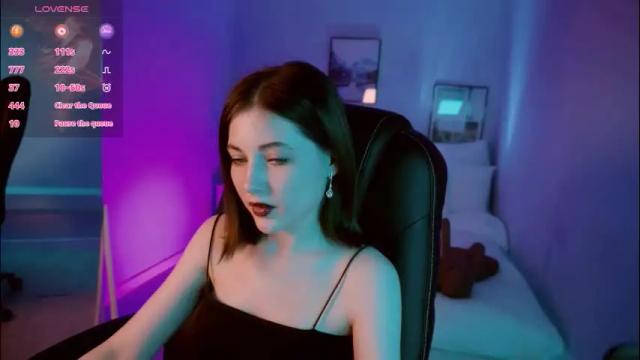 Image 6 of kimmie_shine Stream on Chaturbate on 1 month ago