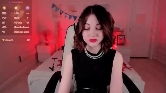 Image 3 of kimmie_shine Stream on Chaturbate on 1 month ago