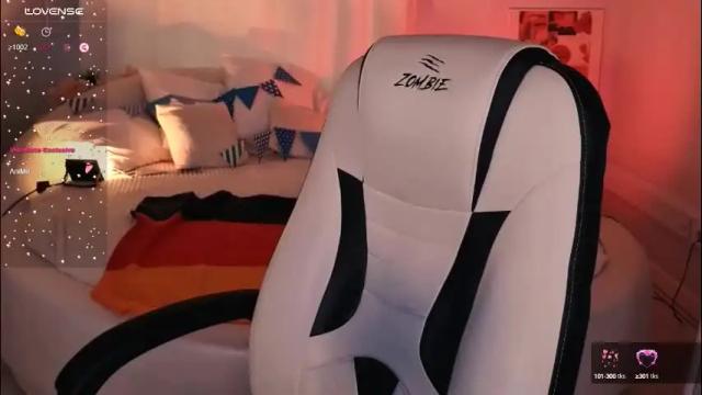 Image 7 of kimmie_shine Stream on Chaturbate on 1 month ago