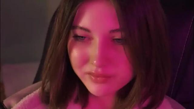 Image 3 of kimmie_shine Stream on Chaturbate on 1 month ago