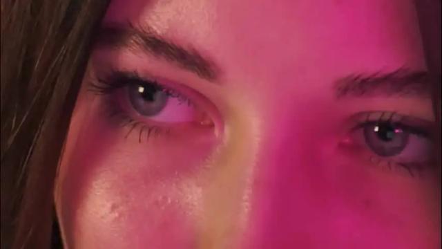 Image 4 of kimmie_shine Stream on Chaturbate on 1 month ago