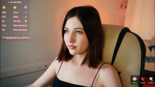 Image 8 of kimmie_shine Stream on Chaturbate on 1 month ago