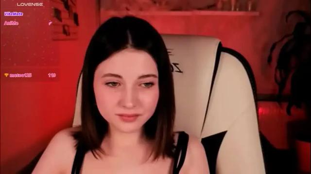 Image 12 of kimmie_shine Stream on Chaturbate on 9 days ago