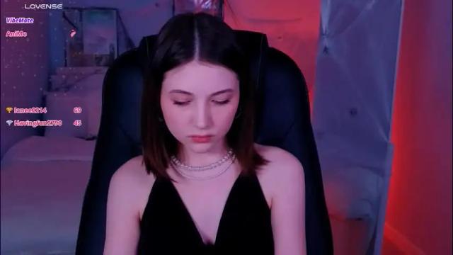 Image 10 of kimmie_shine Stream on Chaturbate on 6 days ago