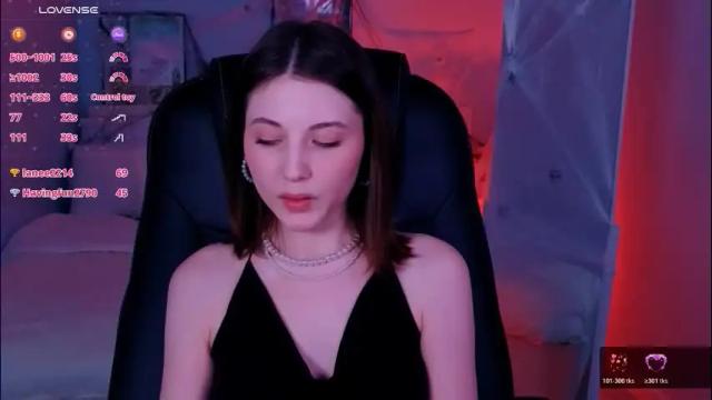 Image 11 of kimmie_shine Stream on Chaturbate on 6 days ago