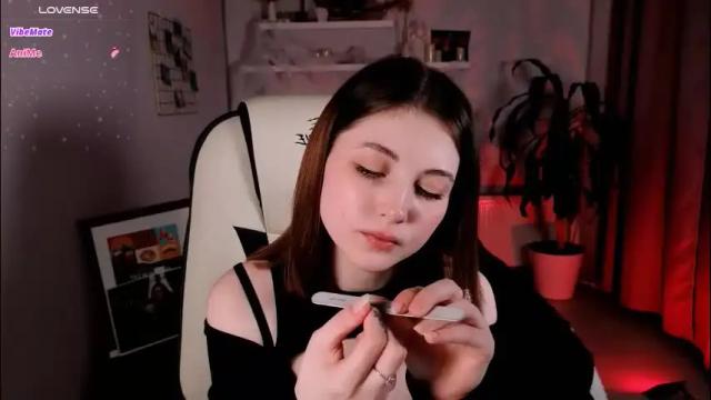 Image 3 of kimmie_shine Stream on Chaturbate on 4 days ago