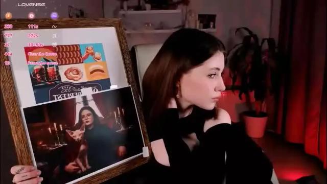 Image 8 of kimmie_shine Stream on Chaturbate on 4 days ago