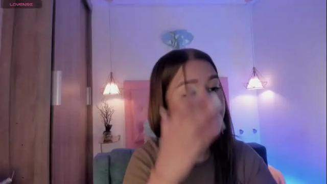 Image 3 of kimmy__99 Stream on Chaturbate on 8 months ago